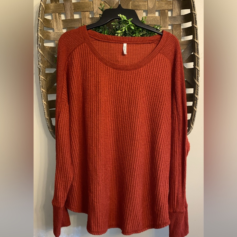 Mudd Women's Ribbed burnt orange Sweater